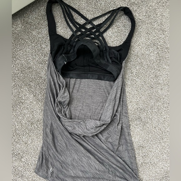 GRAY LULULEMON WORKOUT TOP WITH BUILT IN BRA AND SWOOP BACK - Picture 3 of 3